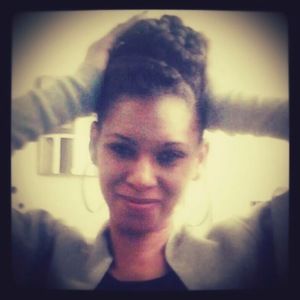 Meet your Posher, Seandra